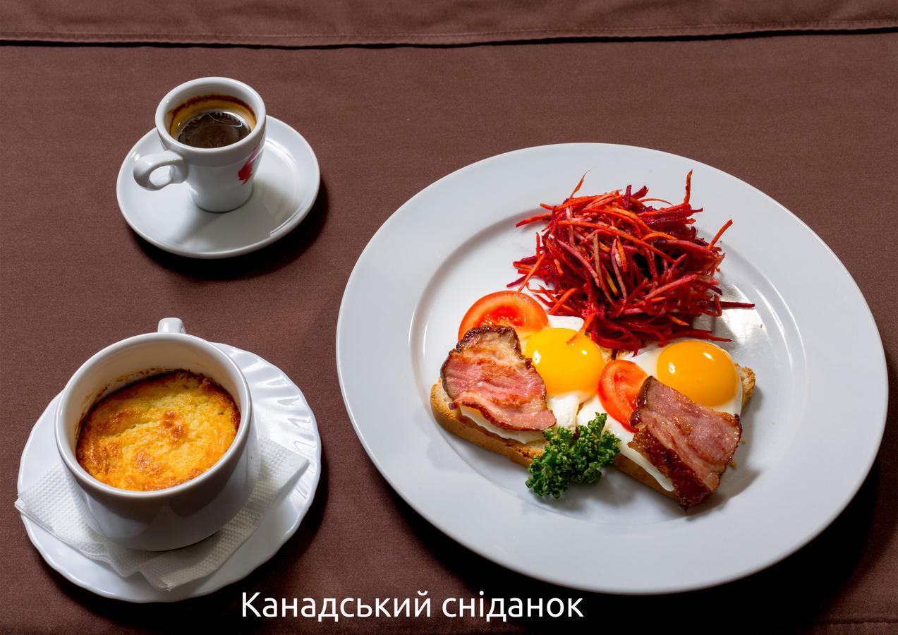 Гала-Готель Каменец-Подольский Экстерьер фото